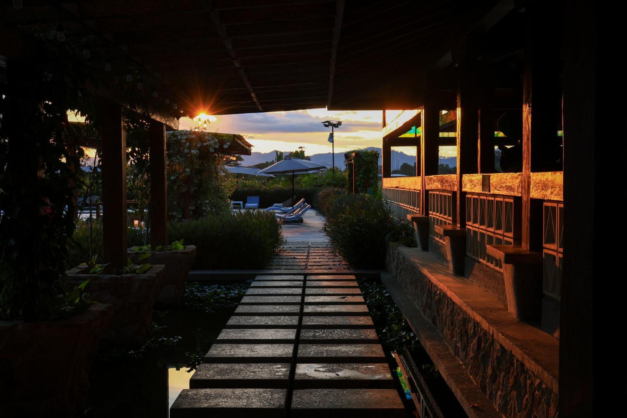 Hotel El Cielo En La Tierra Alcalá Екстериор снимка
